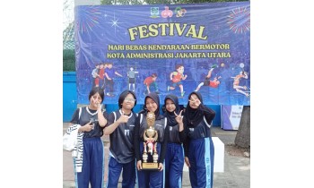SMPN 84 Meraih Prestasi Kejuaraan Olahraga Tradisional dalam Festival Hari Bebas Kendaraan Bermotor Kota Administrasi Jakarta Utara Tahun 2025.