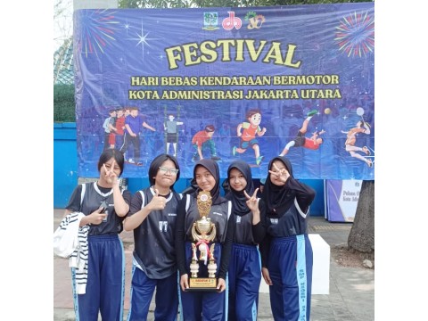 SMPN 84 Meraih Prestasi Kejuaraan Olahraga Tradisional dalam